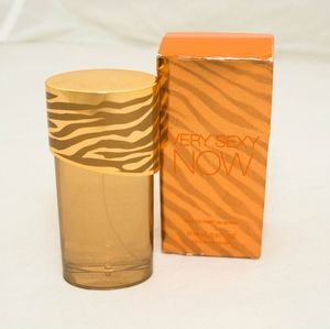 Victoria's Secret Very Sexy Now fragrance